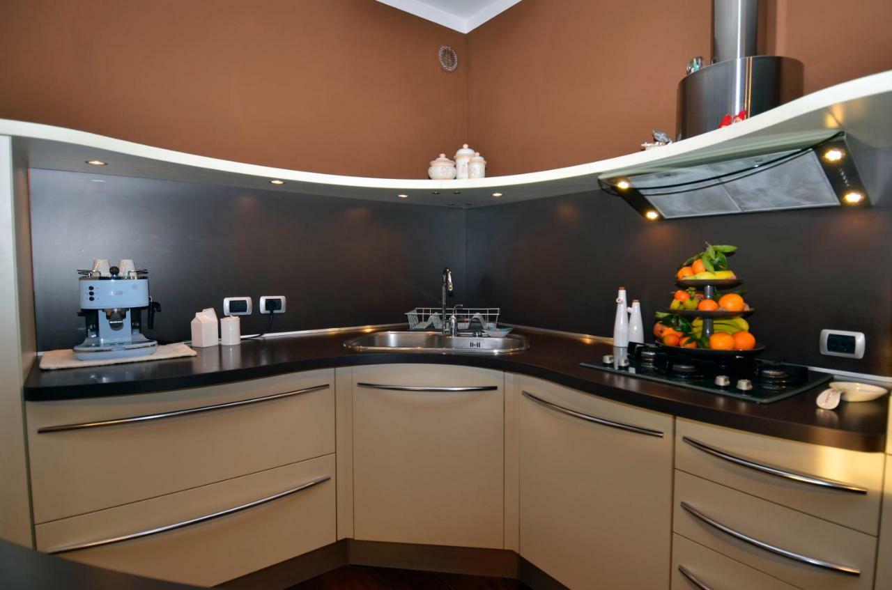 Erno Apartment Lesa Bagian luar foto